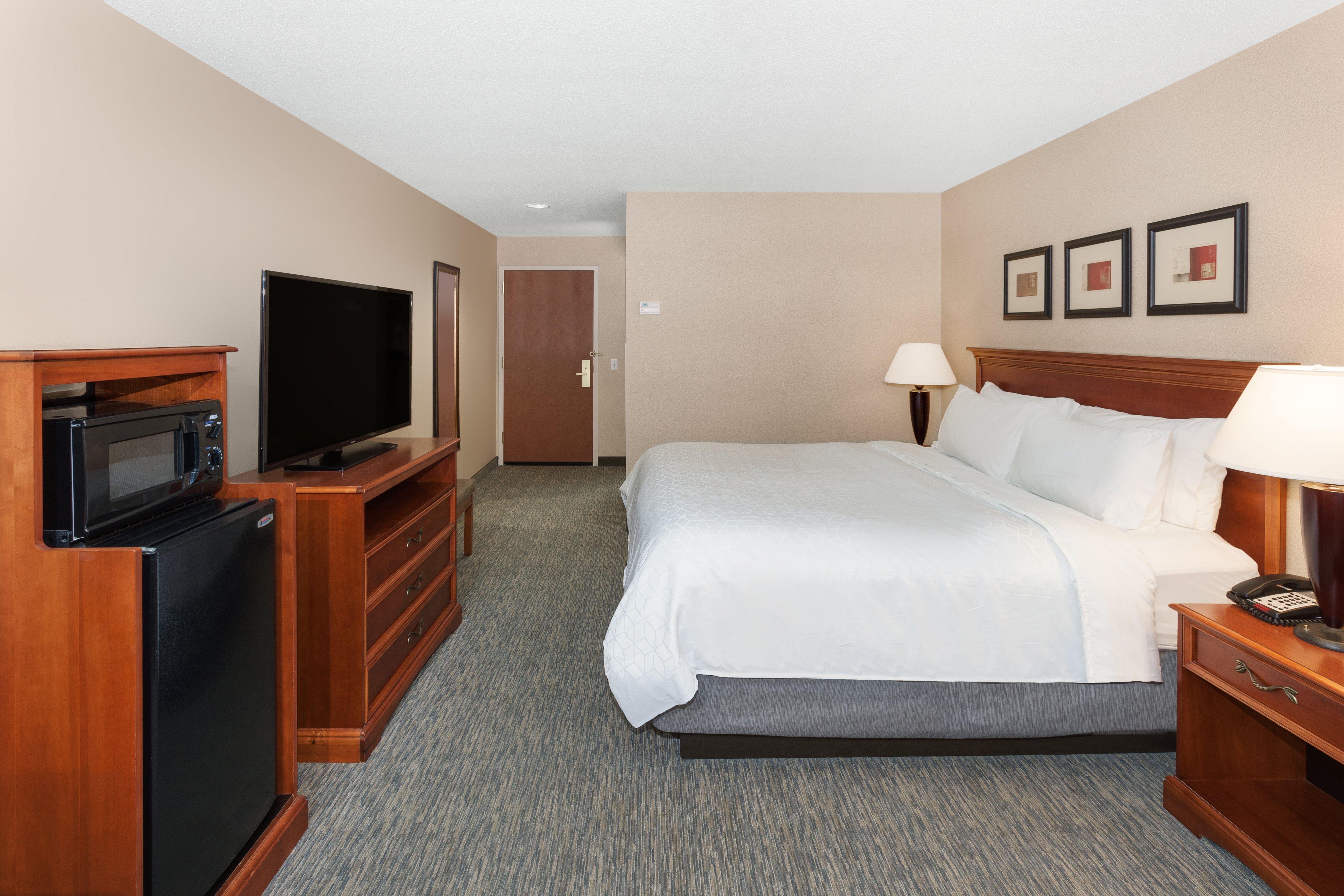 Holiday Inn Express & Suites Tilton By Ihg Exterior photo